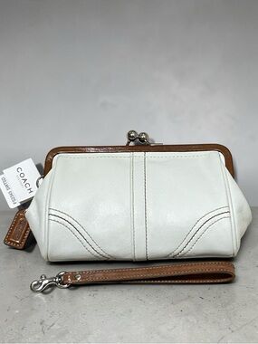 COACH Vintage Soho Kisslock Framed Wristlet